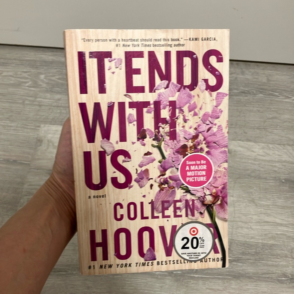 'It Ends With Us' Book - Purple Cover